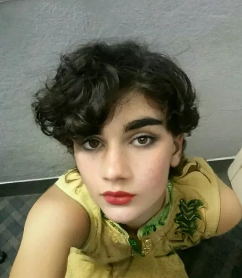POV : Cute femboy kneels in front of you. What would you do? π€π€ POV : Cute femboy kneels in front of you. What would you do? π€π€