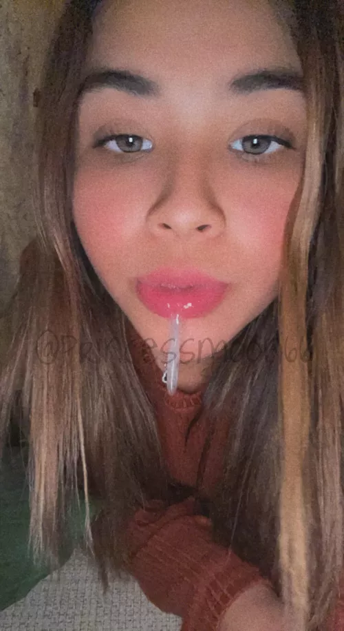 POV: mommy spits in your mouth after being a good boy ??