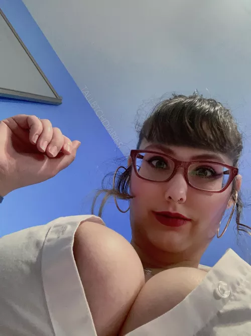Pov: the sun has been eclipsed by my massive tits β‘ Pov: the sun has been eclipsed by my massive tits β‘