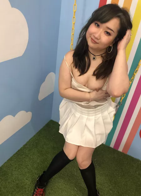 POV: you are my Instagram husband, I flashed you as a reward. Would you get a boner? POV: you are my Instagram husband, I flashed you as a reward. Would you get a boner?