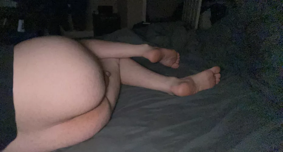 POV you at a sleep over