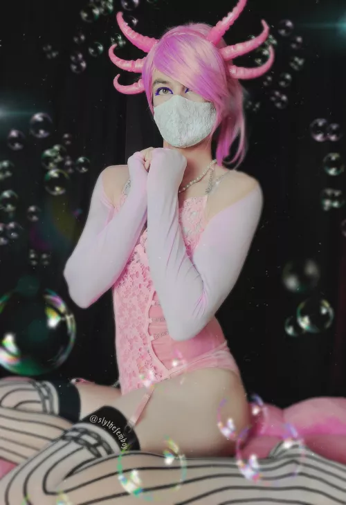 Pov: Your mom takes you to the pet store. The last pet they got-