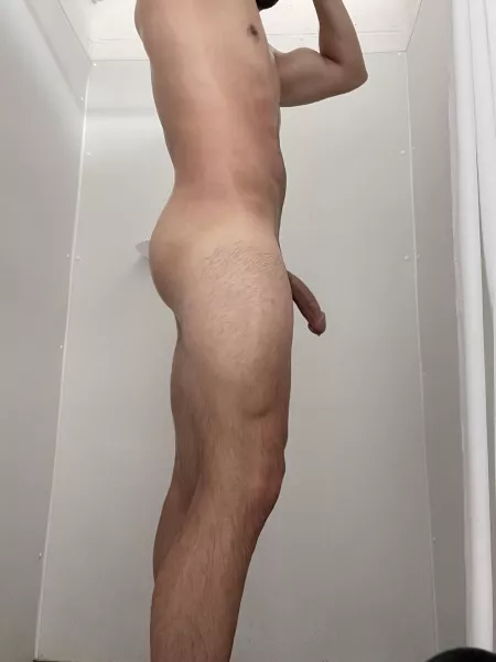 POV you’re spying on me at the gym shower POV you’re spying on me at the gym shower