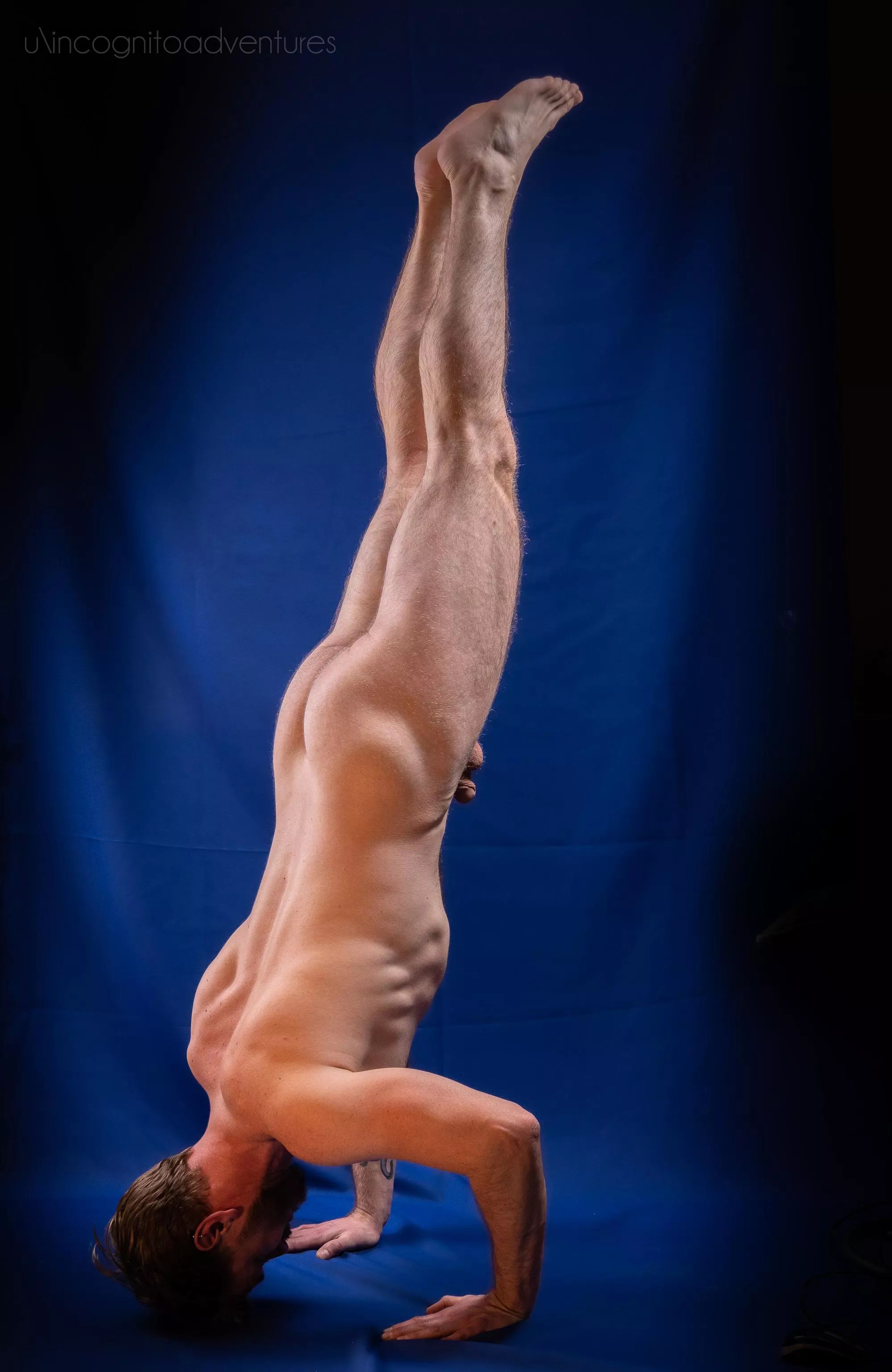 Practicing for a handstand without support [m]