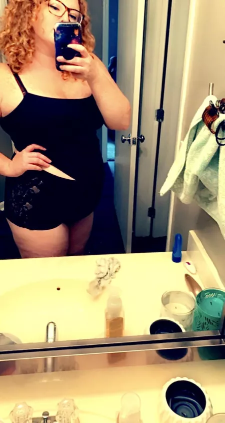 Pre shower selfie for this dirty girl π