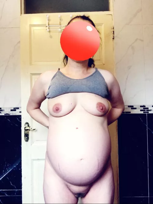Preg tits