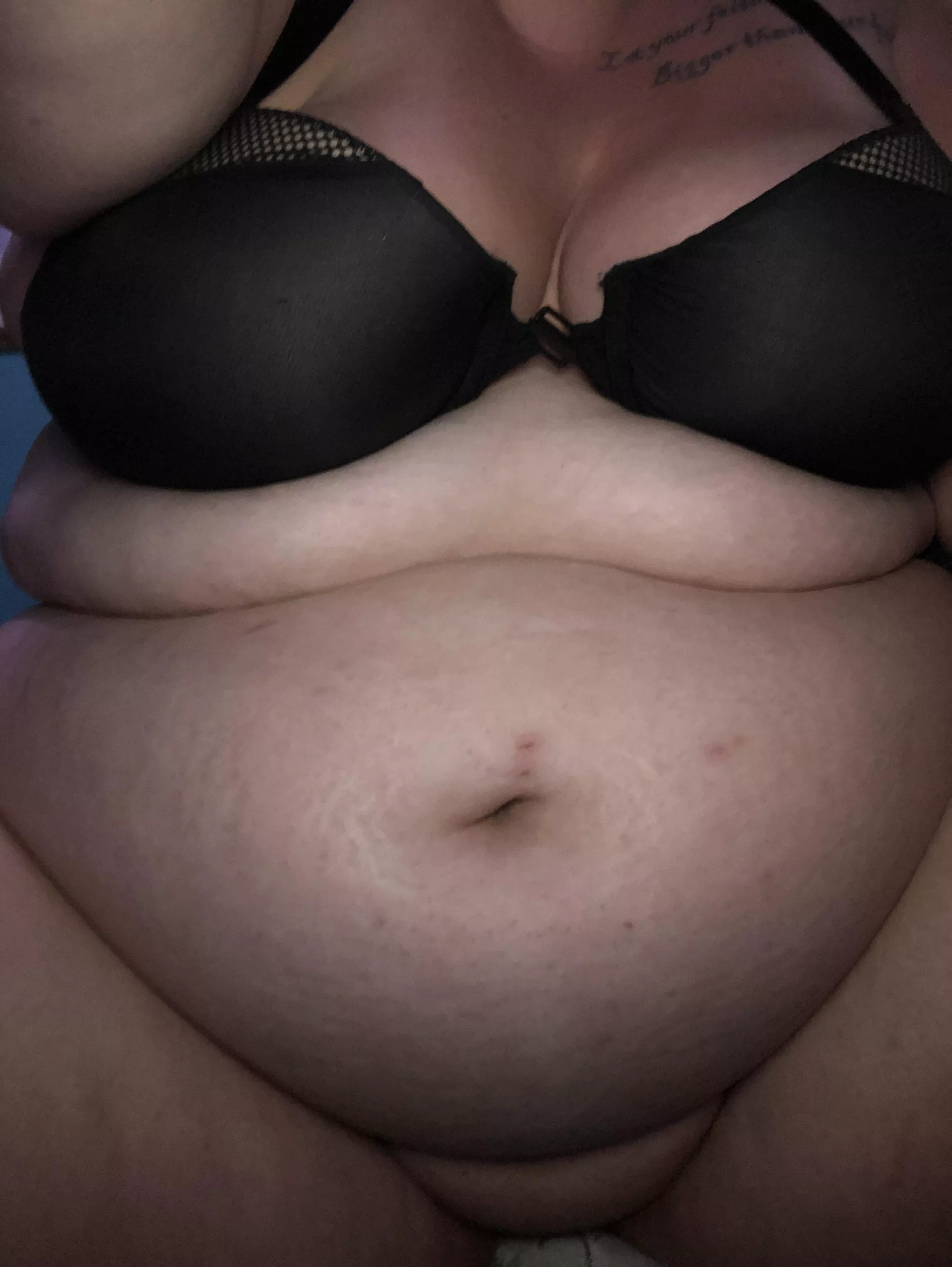 Pregnancy content😈 private message for more info😈