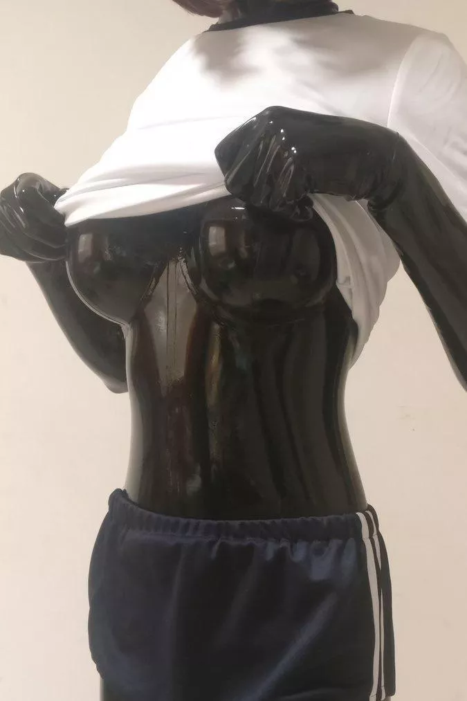 Preserving modesty (catsuit under clothes) Preserving modesty (catsuit under clothes)