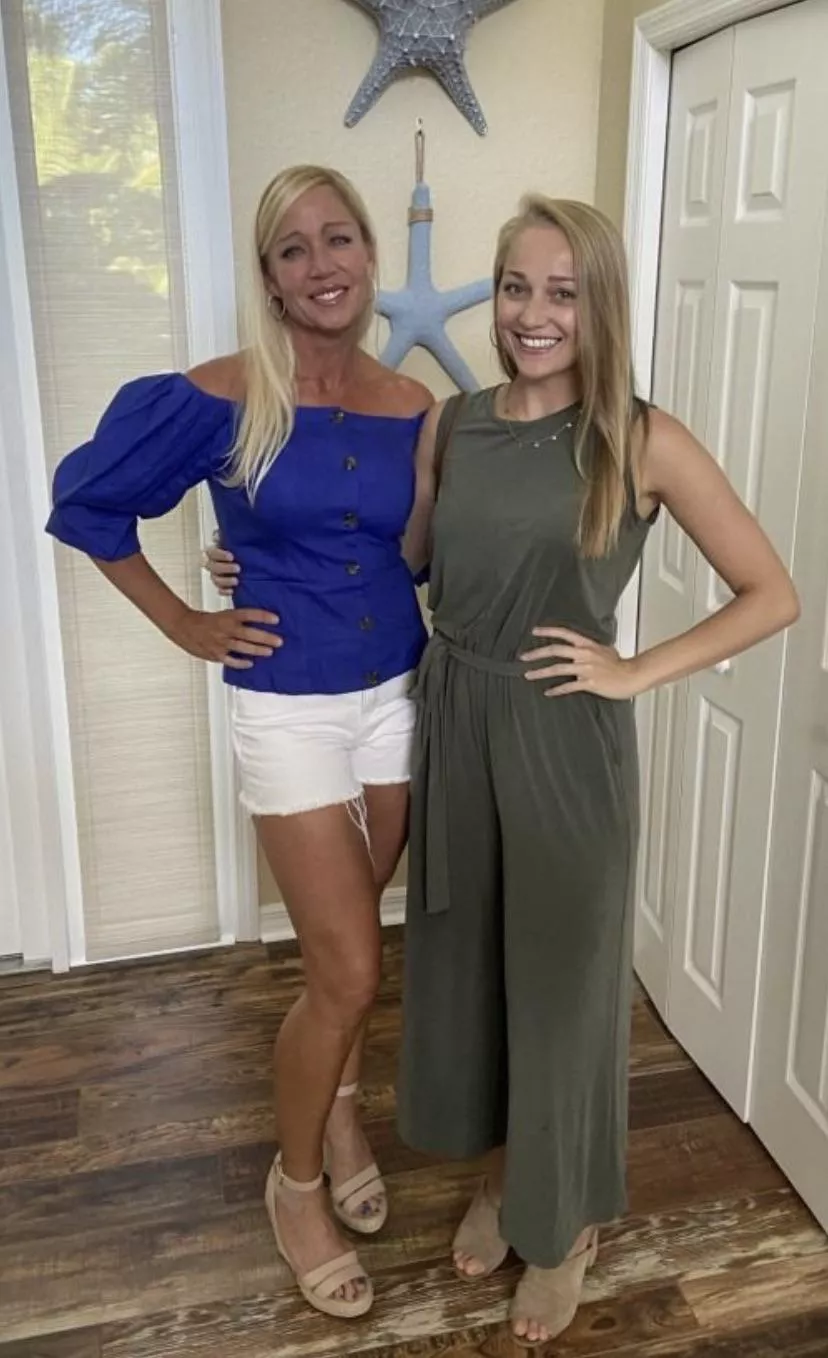 Pretty blondes Pretty blondes