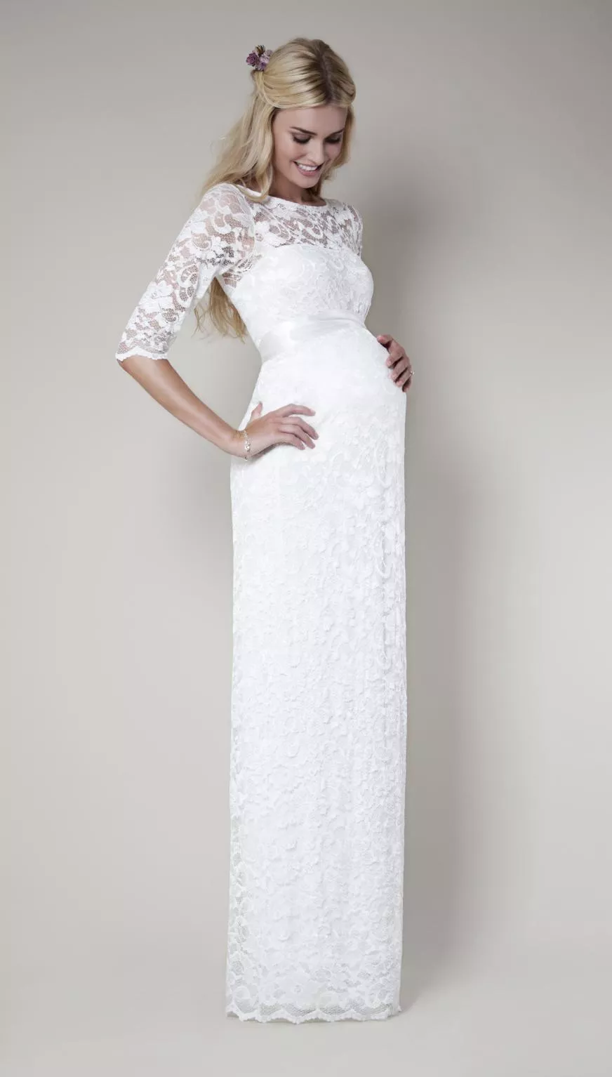 Pretty bride with cute preggo tummy Pretty bride with cute preggo tummy