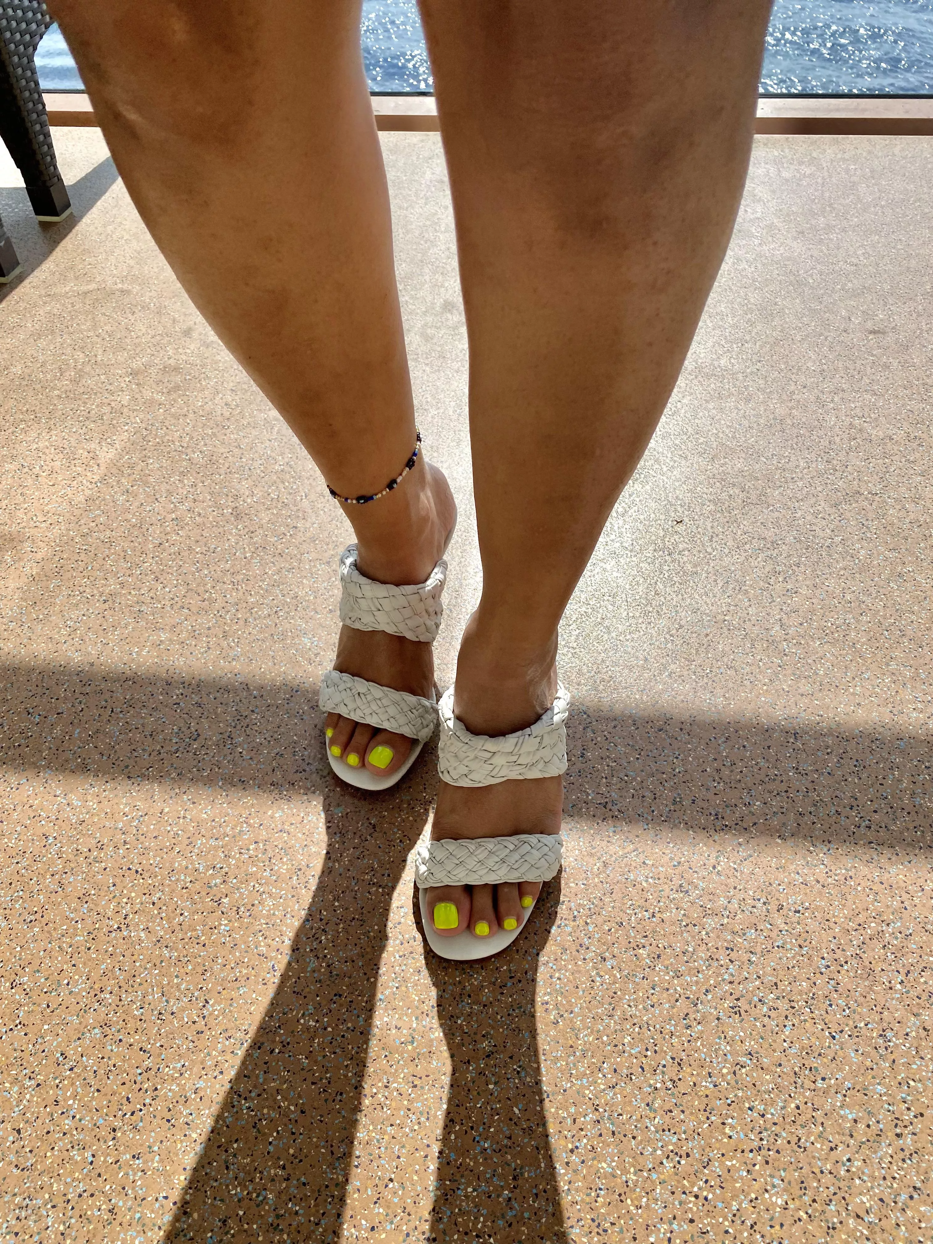 Pretty feet is always what the guys want Pretty feet is always what the guys want