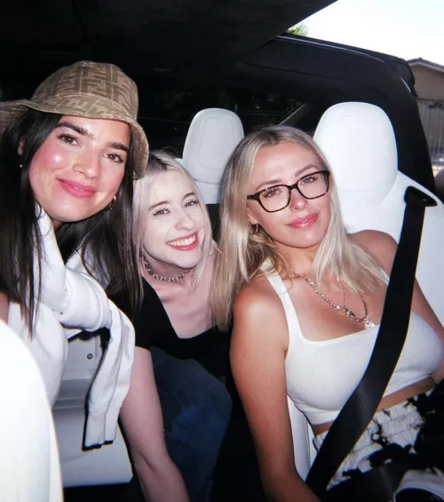 pretty influencers pretty influencers