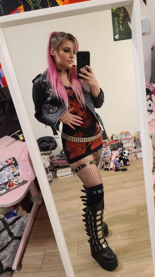 Pretty little emo girl ready to take care of youπ€ B/gβ’ G/G β’ Soloβ’ 3SUMS β’ Cosplays π€ FREE LINK IN COMMENTS
