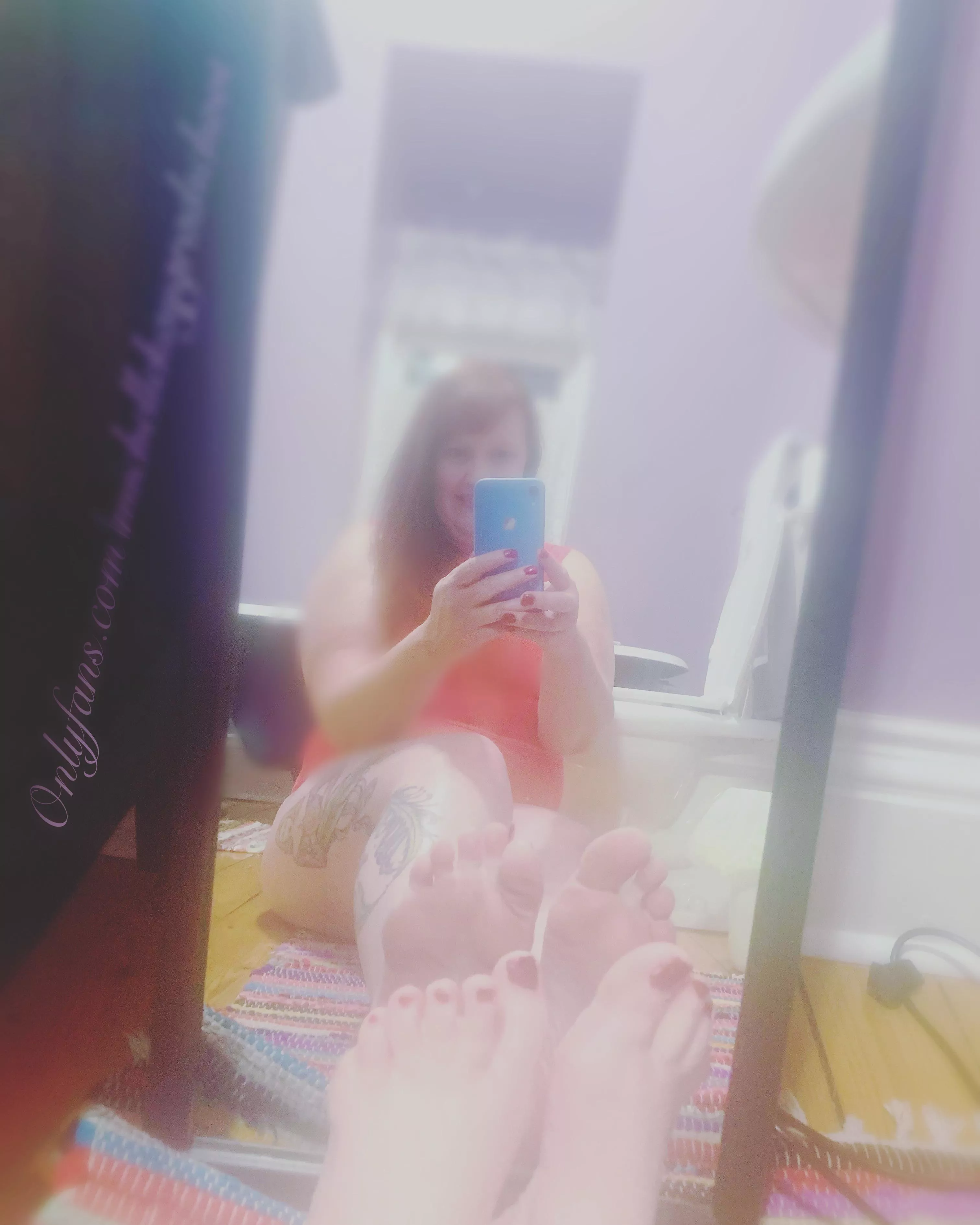 Pretty toes? Pretty toes?