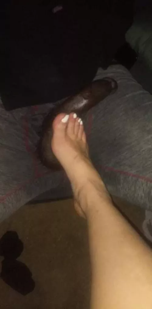 Pretty toes soft soles.. canβt leave the balls out the fun