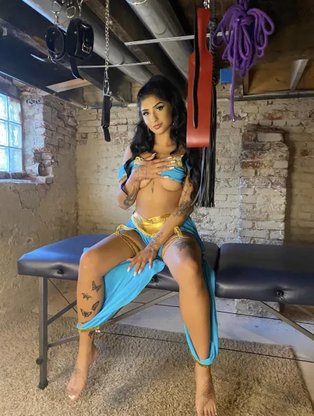 Princess Jasmine needs your assistance πΈπ½π Princess Jasmine needs your assistance πΈπ½π