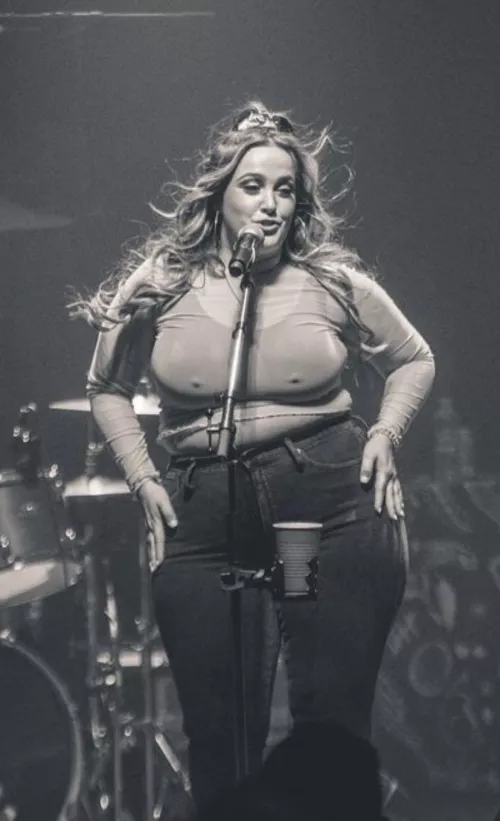 Priscilla Block is a thick goddess