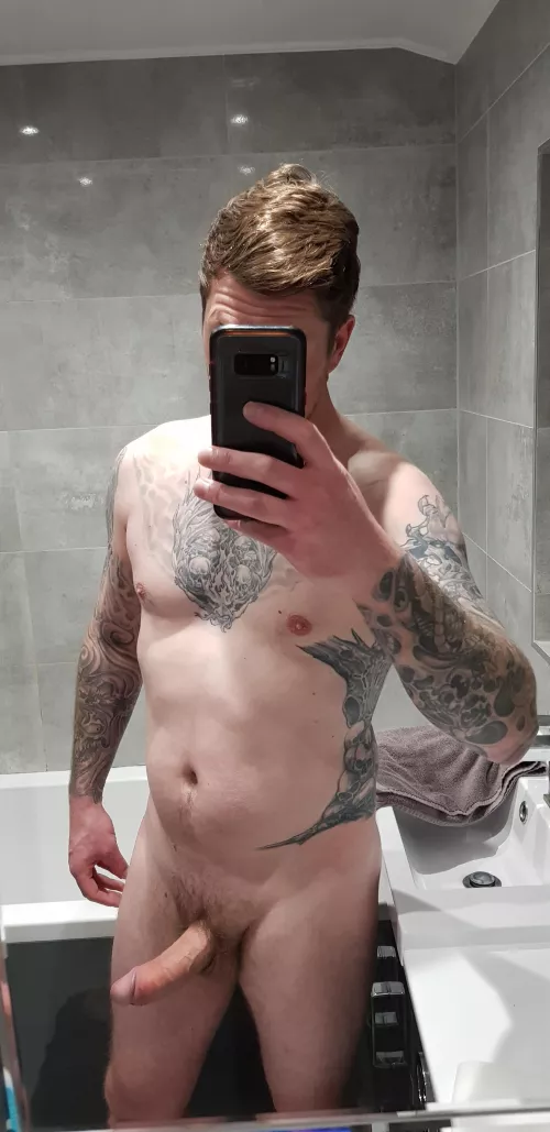 Proper Dadbod. DMs Open!