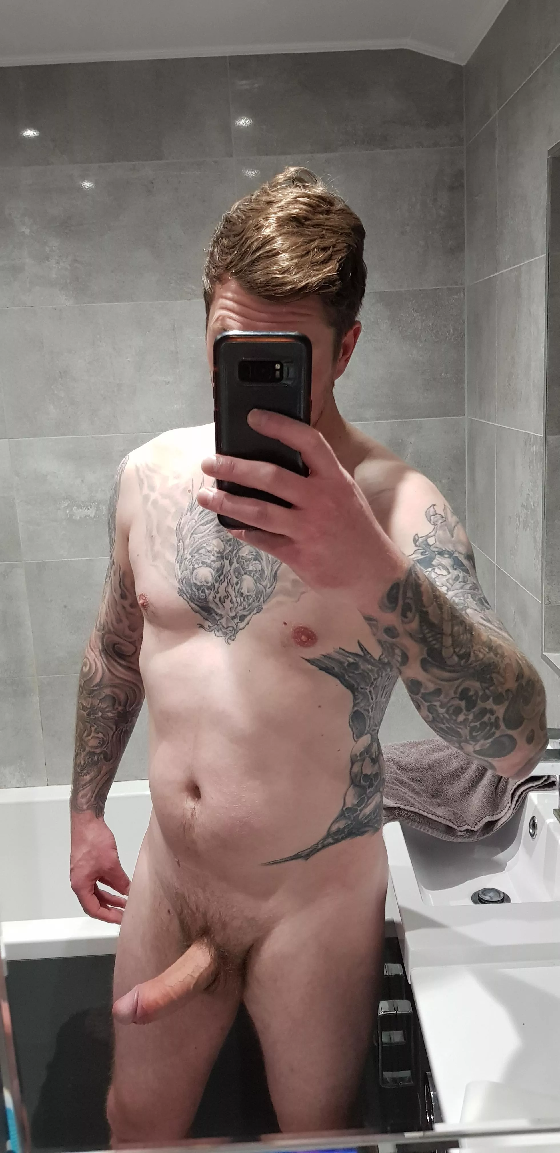 Proper Dadbod. DMs Open!
