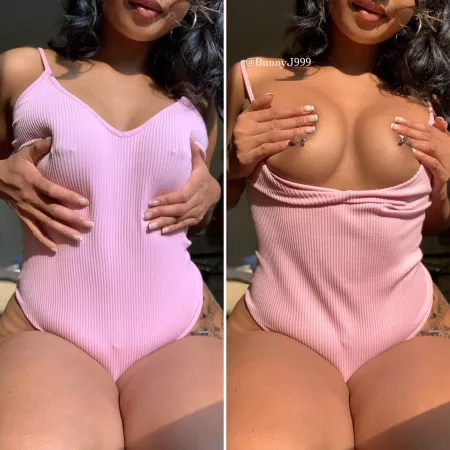 Pulled my bodysuit down for daddy like the good little slut I am š