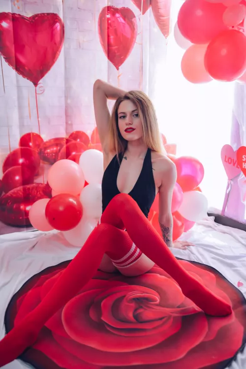 Pump me full & cum on my thigh highs๐ฅบ Pump me full & cum on my thigh highs๐ฅบ