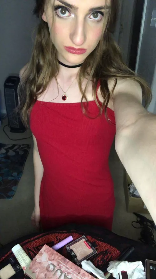 Put ur red dress on. Put ur lipstick on.