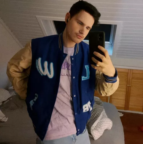 Put your🍆 size in the comments Put your🍆 size in the comments