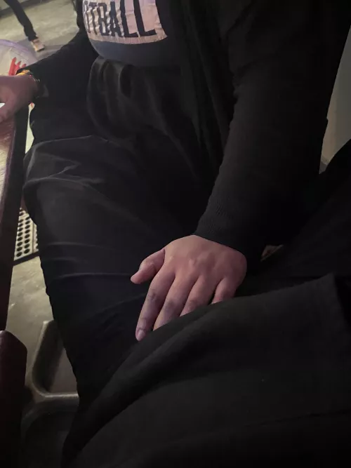 Quean wants to see me with another woman in the DFW area