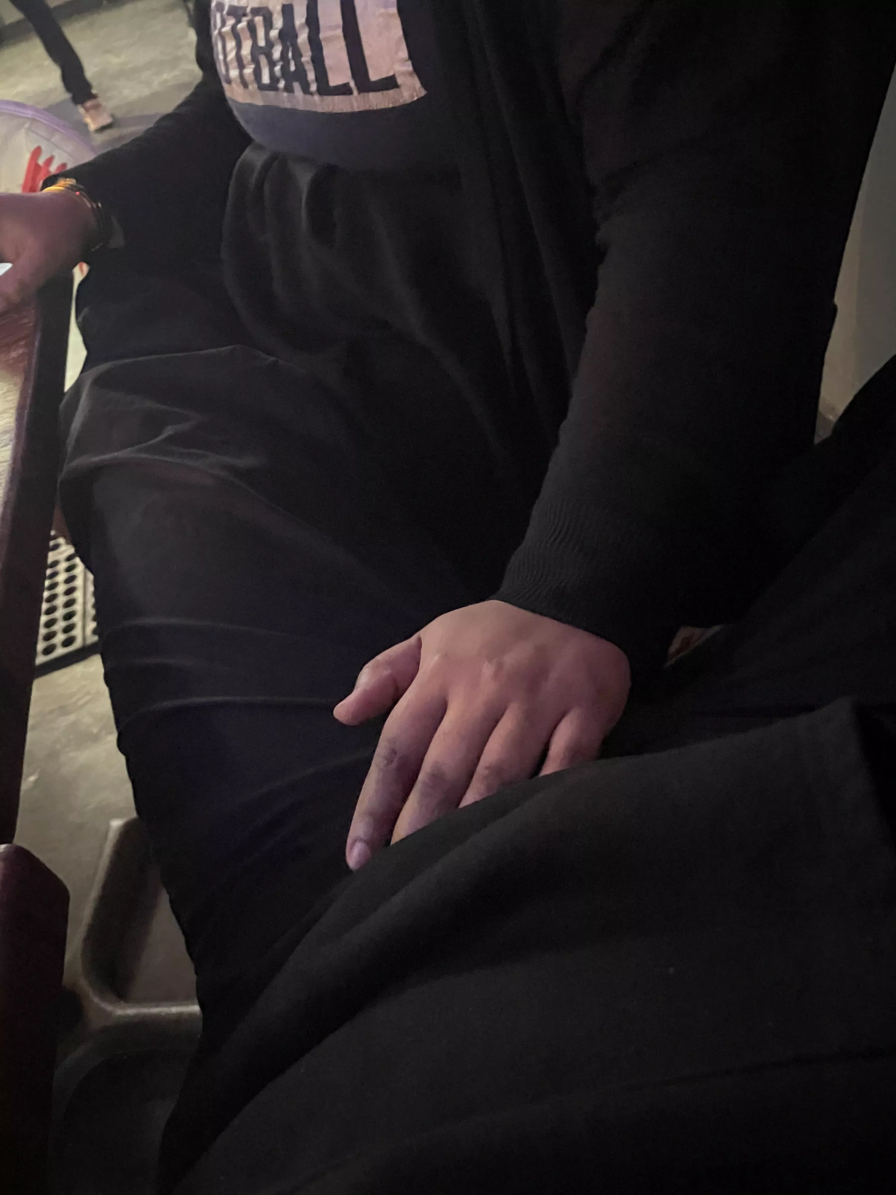 Quean wants to see me with another woman in the DFW area