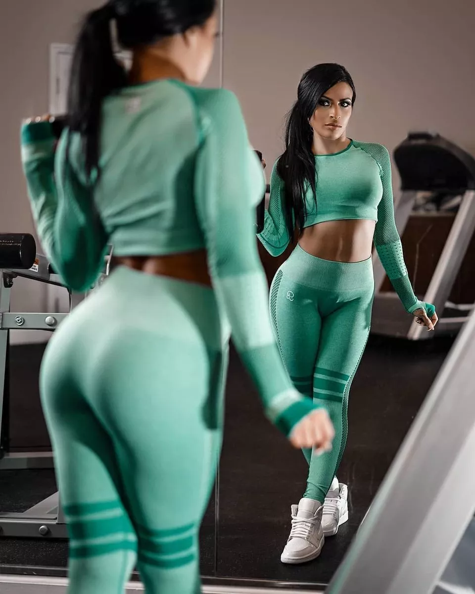 Queen Zelina Queen Zelina