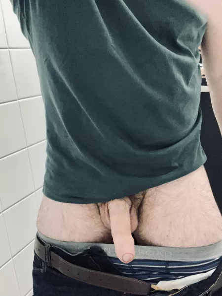 Quick bathroom pic. My girlfriend has no idea I am wanting to find a dominant guy on here to collar and train me (31) Quick bathroom pic. My girlfriend has no idea I am wanting to find a dominant guy on here to collar and train me (31)