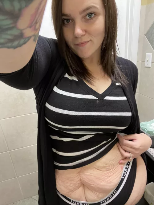 Quick bathroom work selfies are the best 😉 don’t you think?