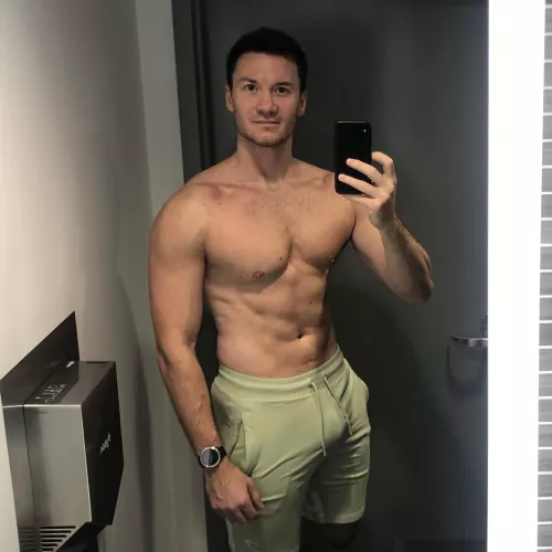 Quick chest workout to start the weekend off right Quick chest workout to start the weekend off right