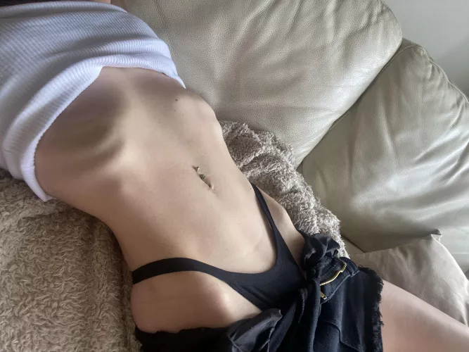Quick shot while getting dressed😘 Quick shot while getting dressed😘