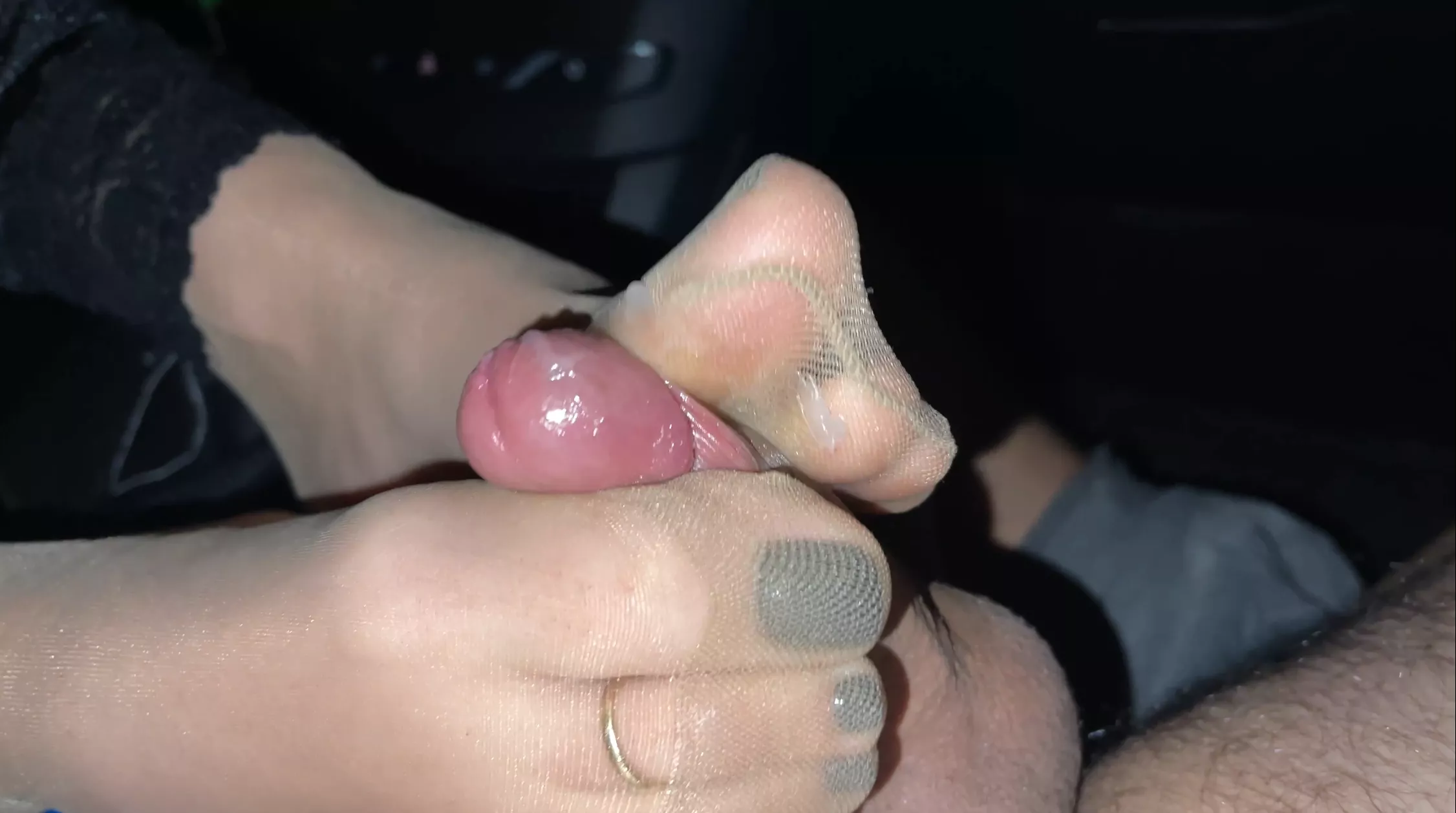 Quick stop for footjob 💦