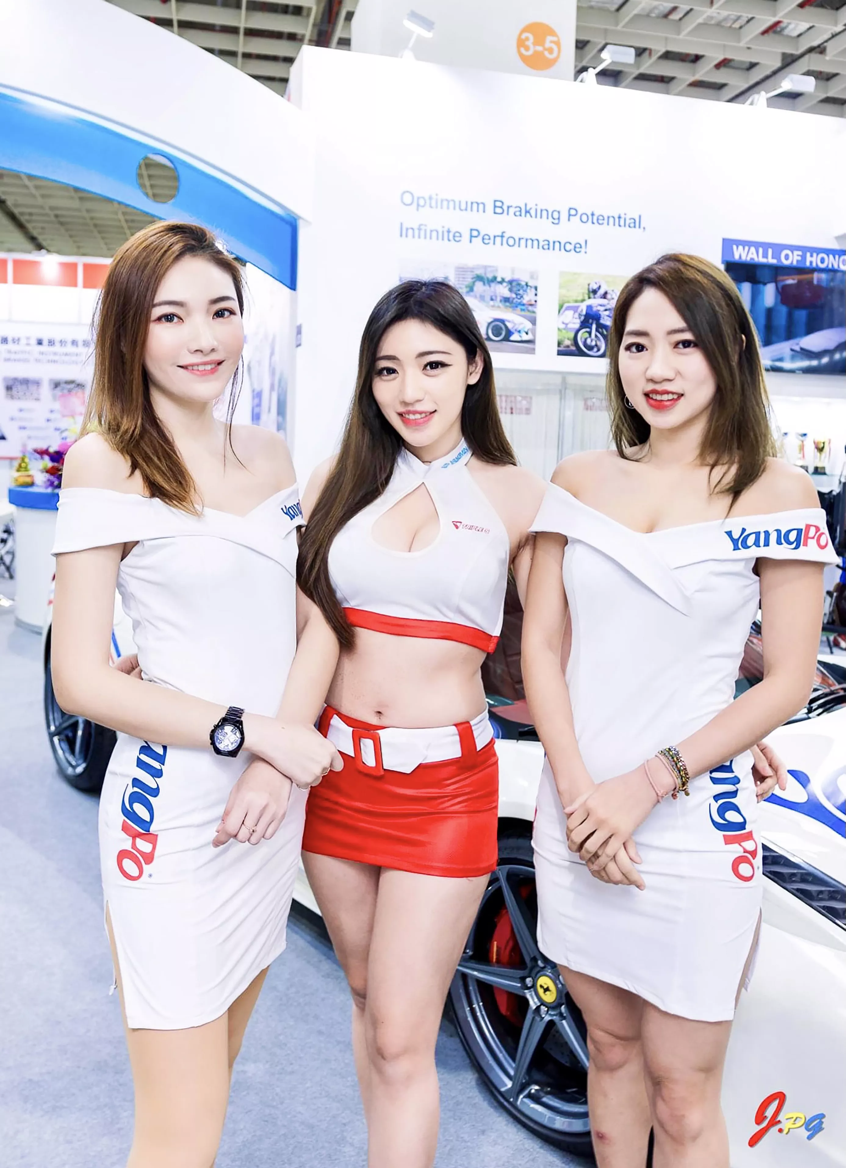 Race Queens Race Queens