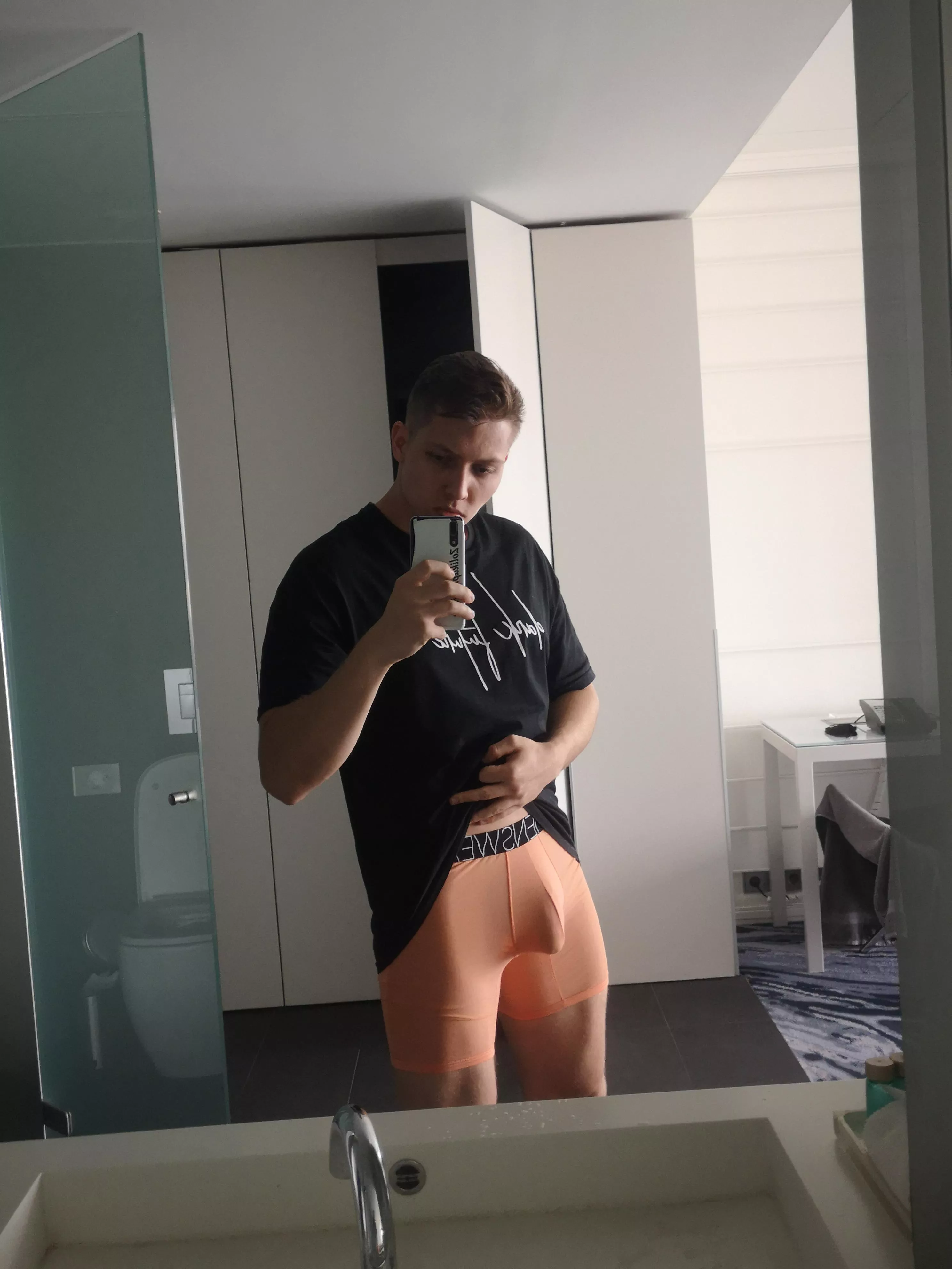 Rate my Bulge 😜