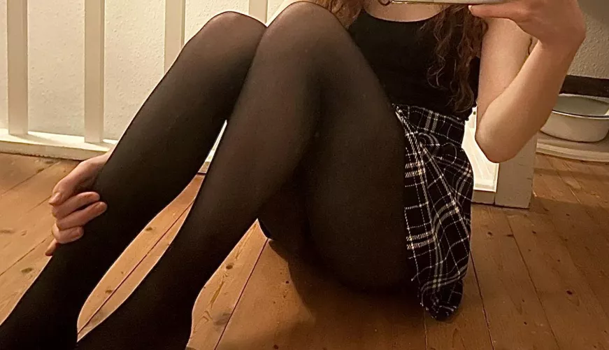 Rate my GFβs legs in pantyhose Rate my GFβs legs in pantyhose