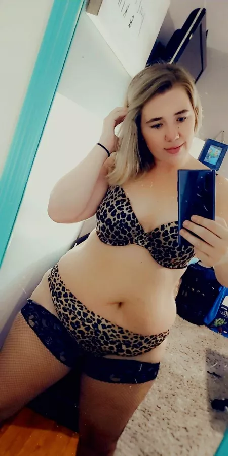 Rawr! Fiesty Momma tonight!π₯