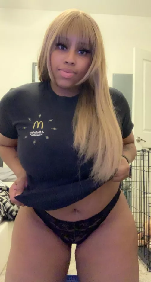 React if I can take a seat on your face π.