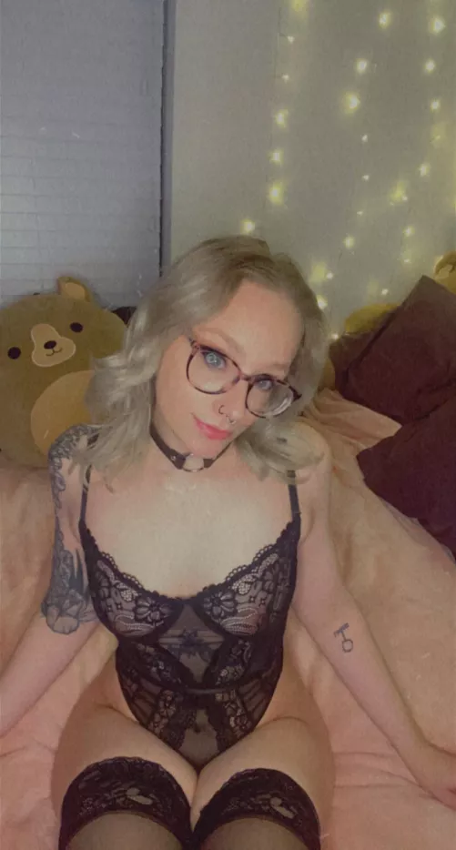 Ready and waiting for a leash π