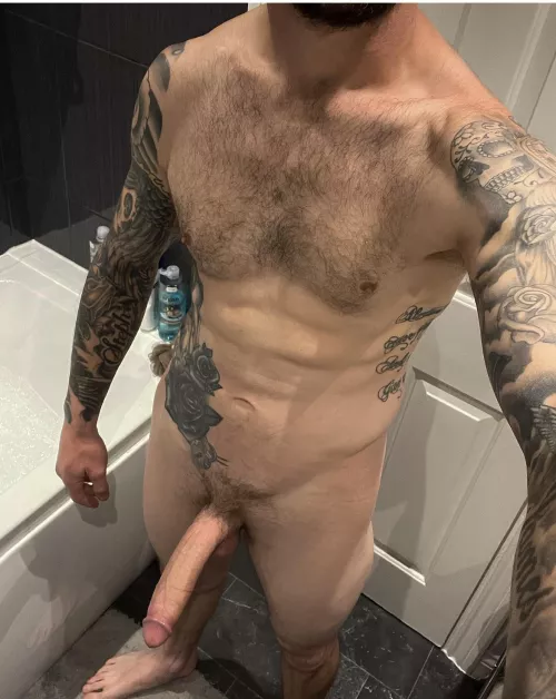 Ready and waiting who wants to be my f&&k buddy ? ππ€·π½ββοΈ