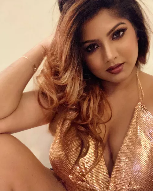 Ready for the weekend? Let’s make it a bit more special 😈 link in comments xx