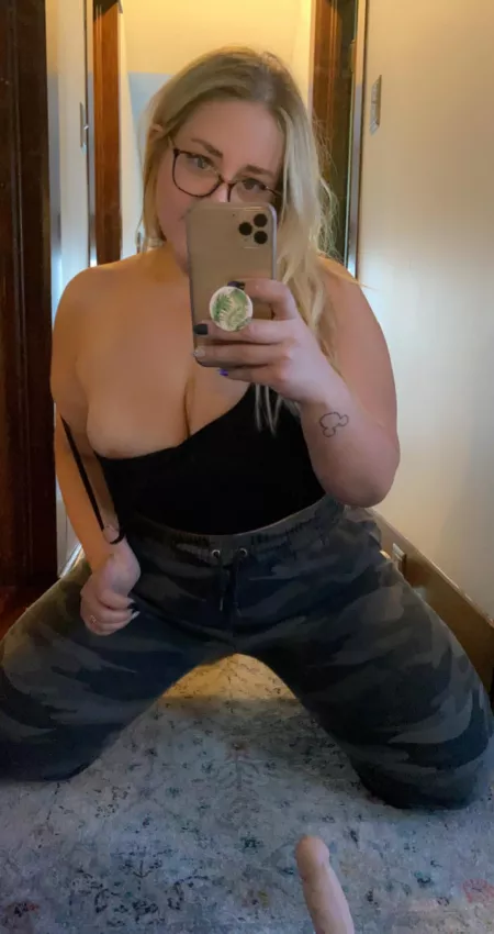 •Ready to please•