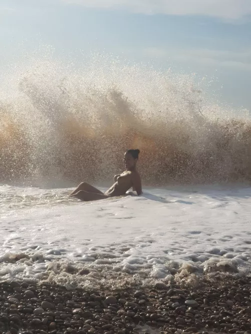 Ready to rock n roll on your cock