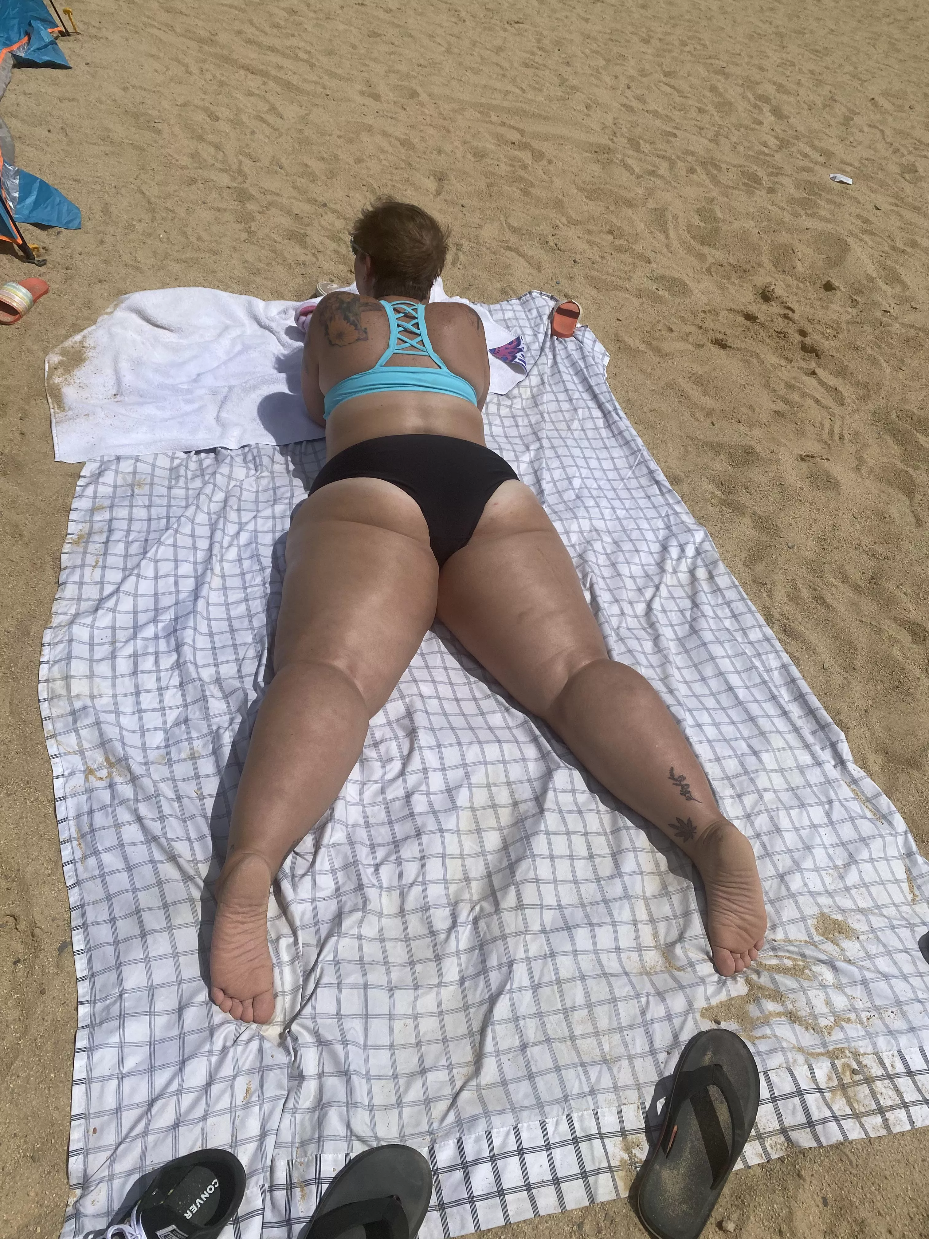 Ready to rub my body down? 😉