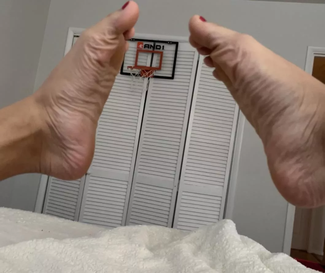 Ready & waiting 🥰