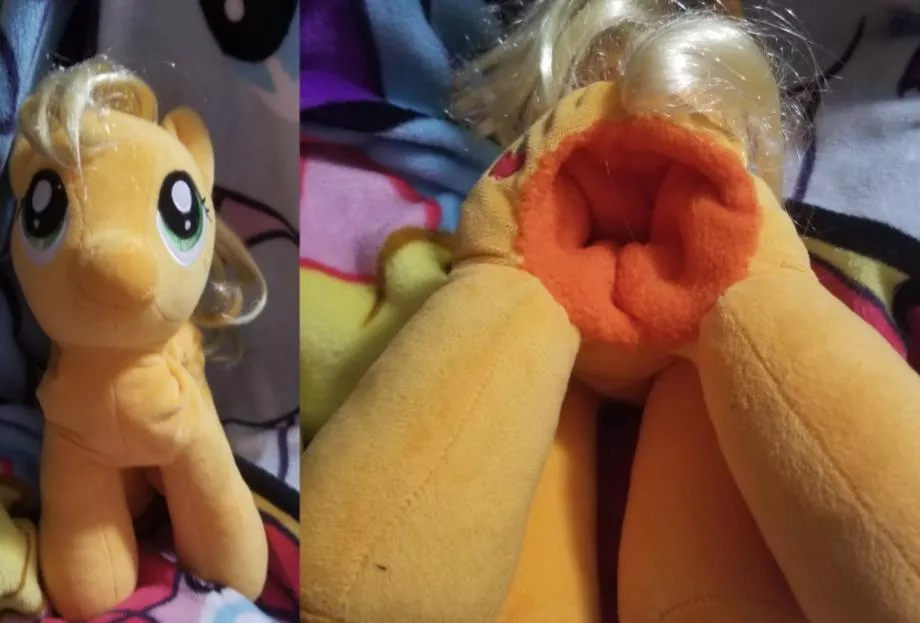 Recently commissioned NSFW fuckable my little pony mlp mare Applejack with one large SPH for Riverdream horse toy