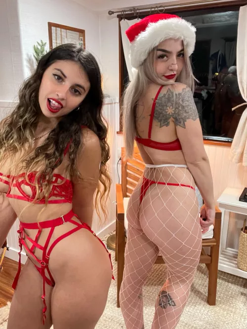 Red for Christmas! Red for Christmas!