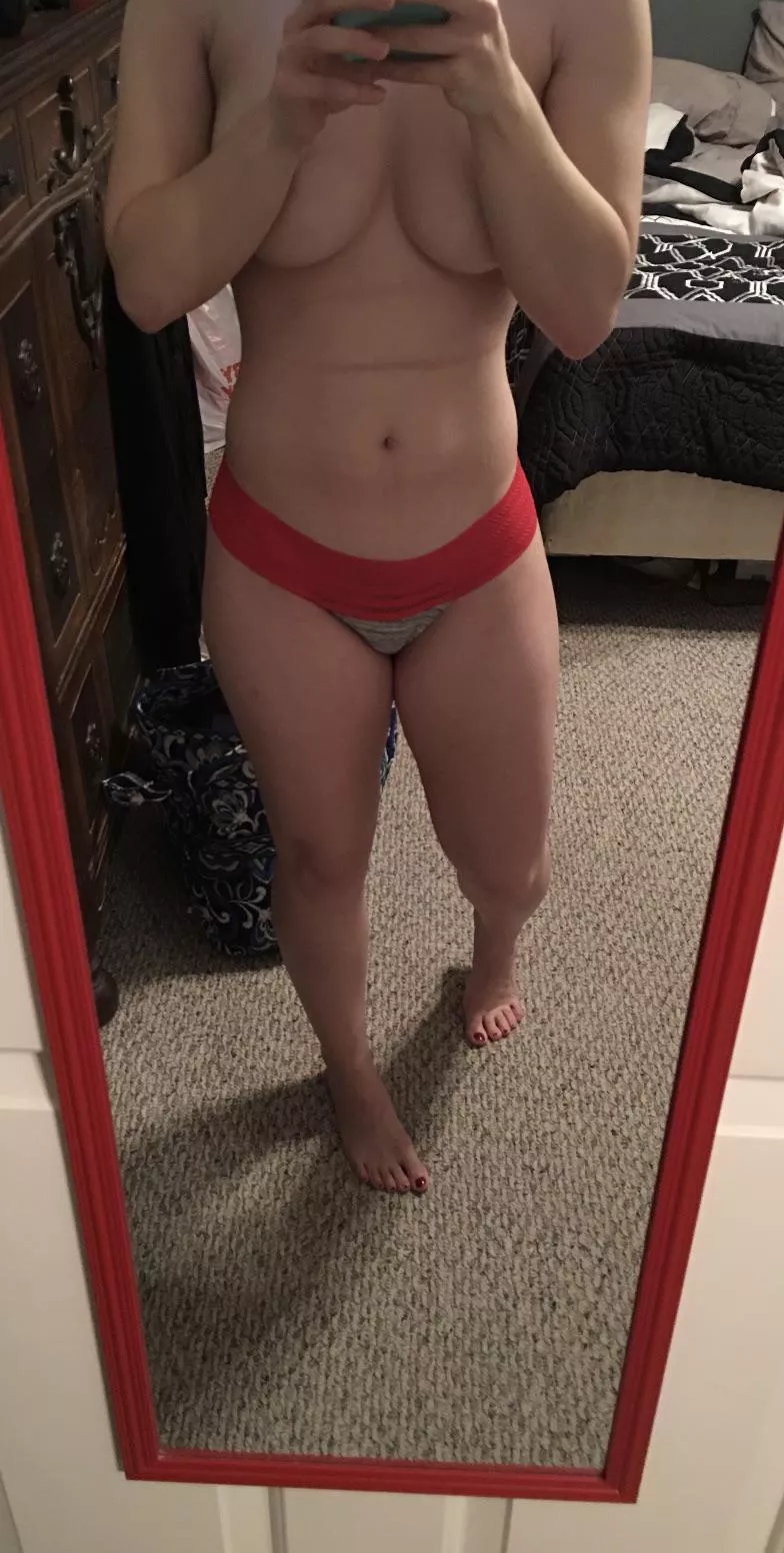 Red is my favorite color ;)